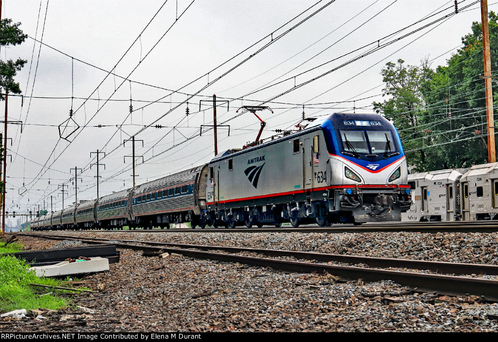 Amtrak 634 on train 162